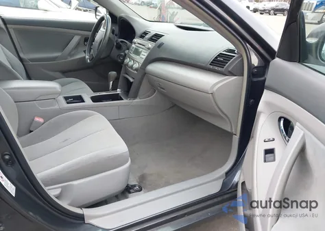 2009 Toyota Camry Le V6 from USA, damaged, VIN 4T1BK46KX9U583326